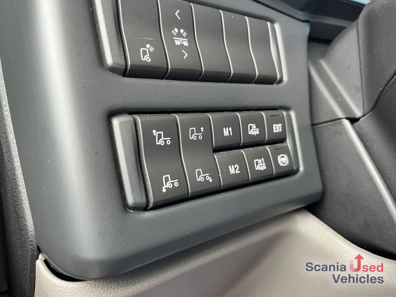 SCANIA S 460 A4x2NB CRB FULL AIR 8T DIFF-L P-AIRCO SMART2 - Tegljač: slika 3 SCANIA S 460 A4x2NB CRB FULL AIR 8T DIFF-L P-AIRCO SMART2 - Tegljač: slika 3