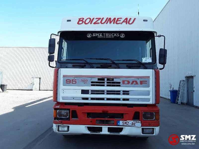DAF 95 360 palfinger pk 080-3 - Kamion sa tovarnim sandukom, Kamion sa dizalicom: slika 2 DAF 95 360 palfinger pk 080-3 - Kamion sa tovarnim sandukom, Kamion sa dizalicom: slika 2