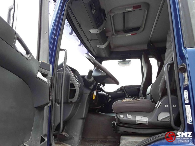 Kamion sa golom šasijom i zatvorenom kabinom MAN TGA 26.480 6x4 manual: slika 7