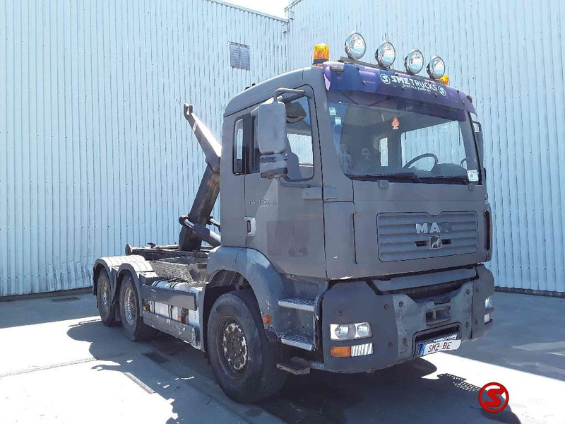 MAN TGA 33.360 manual pump - Kamion za prevoz kontejnera/ Kamion sa promenjivim sandukom: slika 1 MAN TGA 33.360 manual pump - Kamion za prevoz kontejnera/ Kamion sa promenjivim sandukom: slika 1