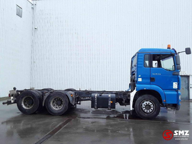 MAN TGA 35.430 manual francais - Kamion sa golom šasijom i zatvorenom kabinom: slika 4 MAN TGA 35.430 manual francais - Kamion sa golom šasijom i zatvorenom kabinom: slika 4