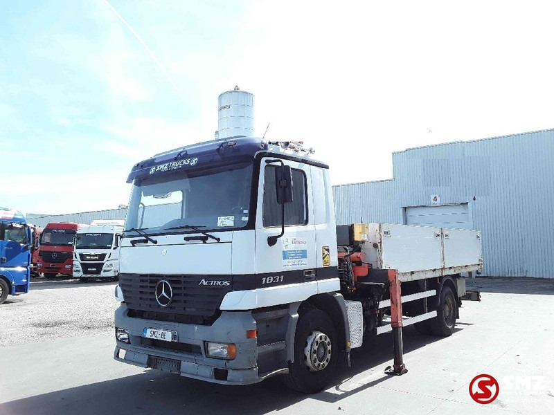 Mercedes-Benz Actros 1831 165000km lames - Kamion sa tovarnim sandukom: slika 3 Mercedes-Benz Actros 1831 165000km lames - Kamion sa tovarnim sandukom: slika 3