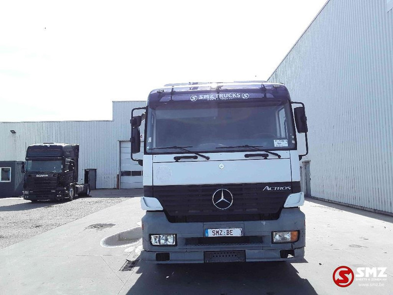 Mercedes-Benz Actros 1831 165000km lames - Kamion sa tovarnim sandukom: slika 2 Mercedes-Benz Actros 1831 165000km lames - Kamion sa tovarnim sandukom: slika 2