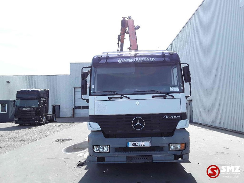 Mercedes-Benz Actros 1831 Atlas Ak140.1A4+remote lames steel 165000km - Kamion sa tovarnim sandukom, Kamion sa dizalicom: slika 2 Mercedes-Benz Actros 1831 Atlas Ak140.1A4+remote lames steel 165000km - Kamion sa tovarnim sandukom, Kamion sa dizalicom: slika 2