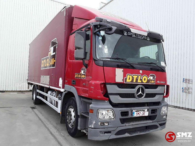 Mercedes-Benz Actros 1836 - Kamion sa zatvorenim sandukom: slika 1 Mercedes-Benz Actros 1836 - Kamion sa zatvorenim sandukom: slika 1