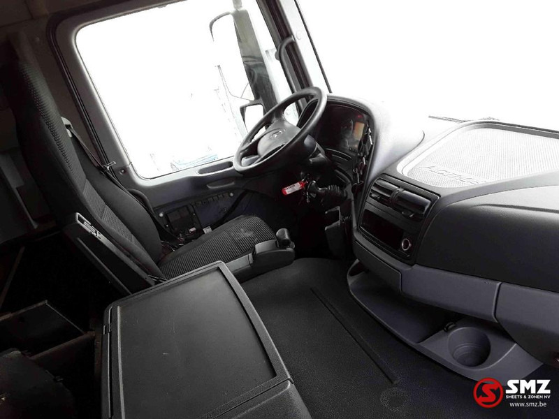 Mercedes-Benz Actros 1836 - Kamion sa zatvorenim sandukom: slika 4 Mercedes-Benz Actros 1836 - Kamion sa zatvorenim sandukom: slika 4
