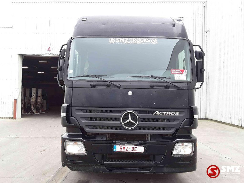 Mercedes-Benz Actros 2536 - Kamion sa golom šasijom i zatvorenom kabinom: slika 2 Mercedes-Benz Actros 2536 - Kamion sa golom šasijom i zatvorenom kabinom: slika 2