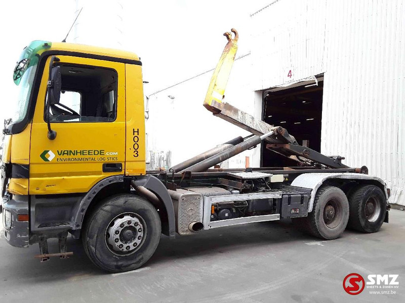 Mercedes-Benz Actros 2636 6x4 lames steel 3x - Kamion za prevoz kontejnera/ Kamion sa promenjivim sandukom: slika 5 Mercedes-Benz Actros 2636 6x4 lames steel 3x - Kamion za prevoz kontejnera/ Kamion sa promenjivim sandukom: slika 5