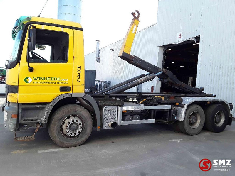 Mercedes-Benz Actros 2636 6x4 steel lames 3x - Kamion za prevoz kontejnera/ Kamion sa promenjivim sandukom: slika 5 Mercedes-Benz Actros 2636 6x4 steel lames 3x - Kamion za prevoz kontejnera/ Kamion sa promenjivim sandukom: slika 5
