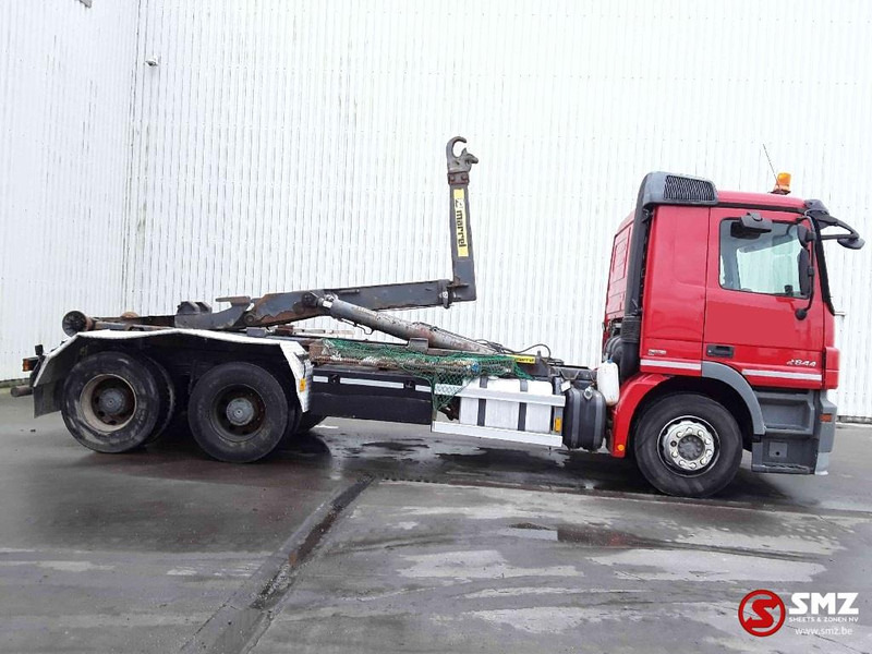 Mercedes-Benz Actros 2644 6x4 lames zps - Kamion za prevoz kontejnera/ Kamion sa promenjivim sandukom: slika 4 Mercedes-Benz Actros 2644 6x4 lames zps - Kamion za prevoz kontejnera/ Kamion sa promenjivim sandukom: slika 4