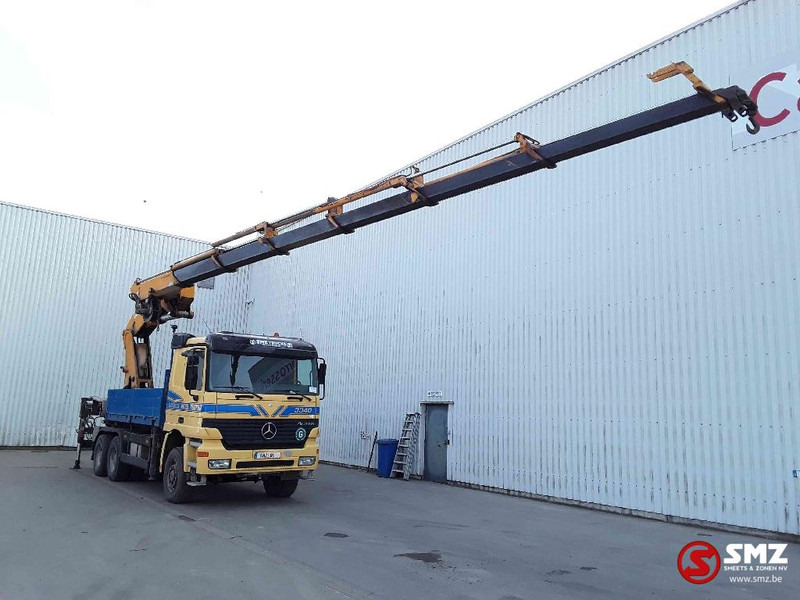 Mercedes-Benz Actros 3340 6x6 Effer 680 6s ext/remote 338'km - Kamion sa tovarnim sandukom, Kamion sa dizalicom: slika 1 Mercedes-Benz Actros 3340 6x6 Effer 680 6s ext/remote 338'km - Kamion sa tovarnim sandukom, Kamion sa dizalicom: slika 1