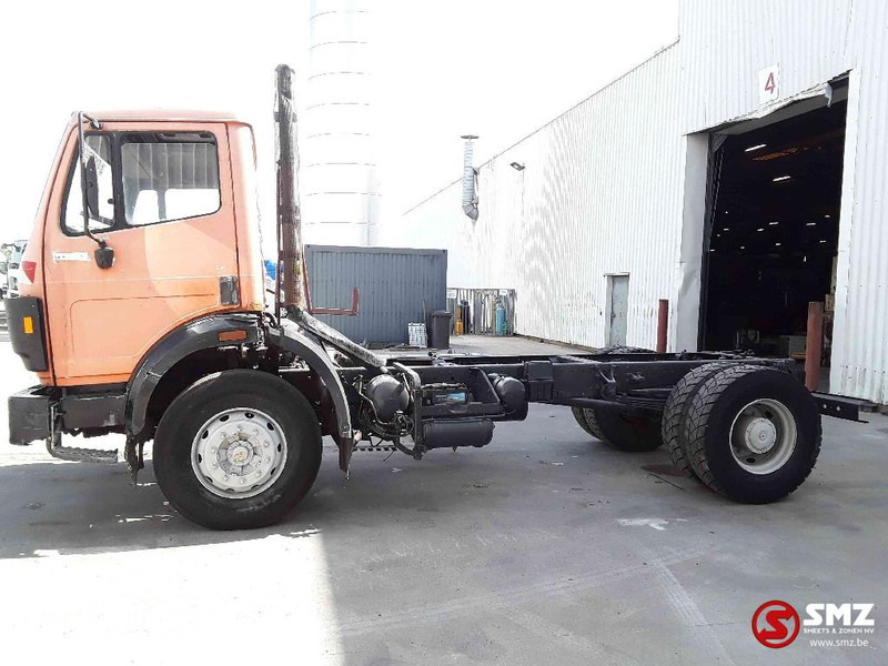 Mercedes-Benz SK 1722 lames steel - Kamion sa golom šasijom i zatvorenom kabinom: slika 5 Mercedes-Benz SK 1722 lames steel - Kamion sa golom šasijom i zatvorenom kabinom: slika 5