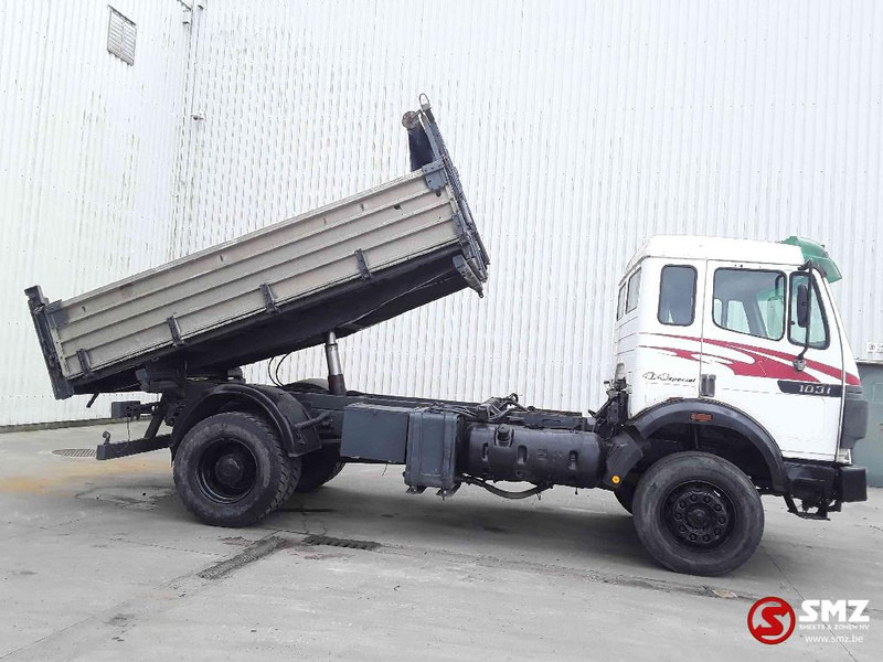 Mercedes-Benz SK 1820 4x4 - Istovarivač: slika 4 Mercedes-Benz SK 1820 4x4 - Istovarivač: slika 4