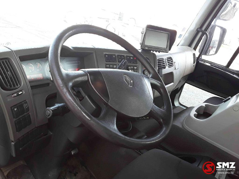 Kamion sa tovarnim sandukom, Kamion sa dizalicom Renault Kerax 380 6x4 chassis: slika 7