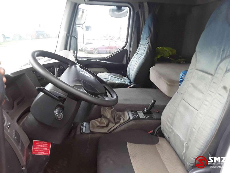 Kamion sa tovarnim sandukom Renault Kerax 410 DXI manual 6x4: slika 7