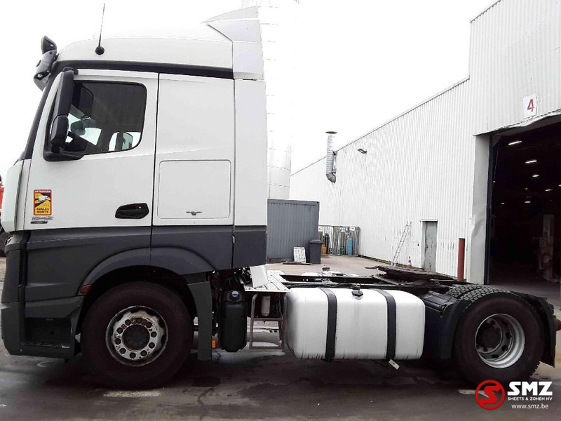 Mercedes-Benz Actros 1842 647'km Top 80% tyres pneu - Tegljač: slika 5 Mercedes-Benz Actros 1842 647'km Top 80% tyres pneu - Tegljač: slika 5