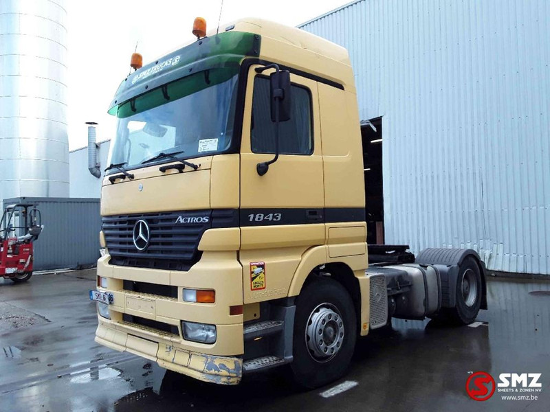 Mercedes-Benz Actros 1843 megaspace 387"km retarder TOPtres - Tegljač: slika 3 Mercedes-Benz Actros 1843 megaspace 387"km retarder TOPtres - Tegljač: slika 3