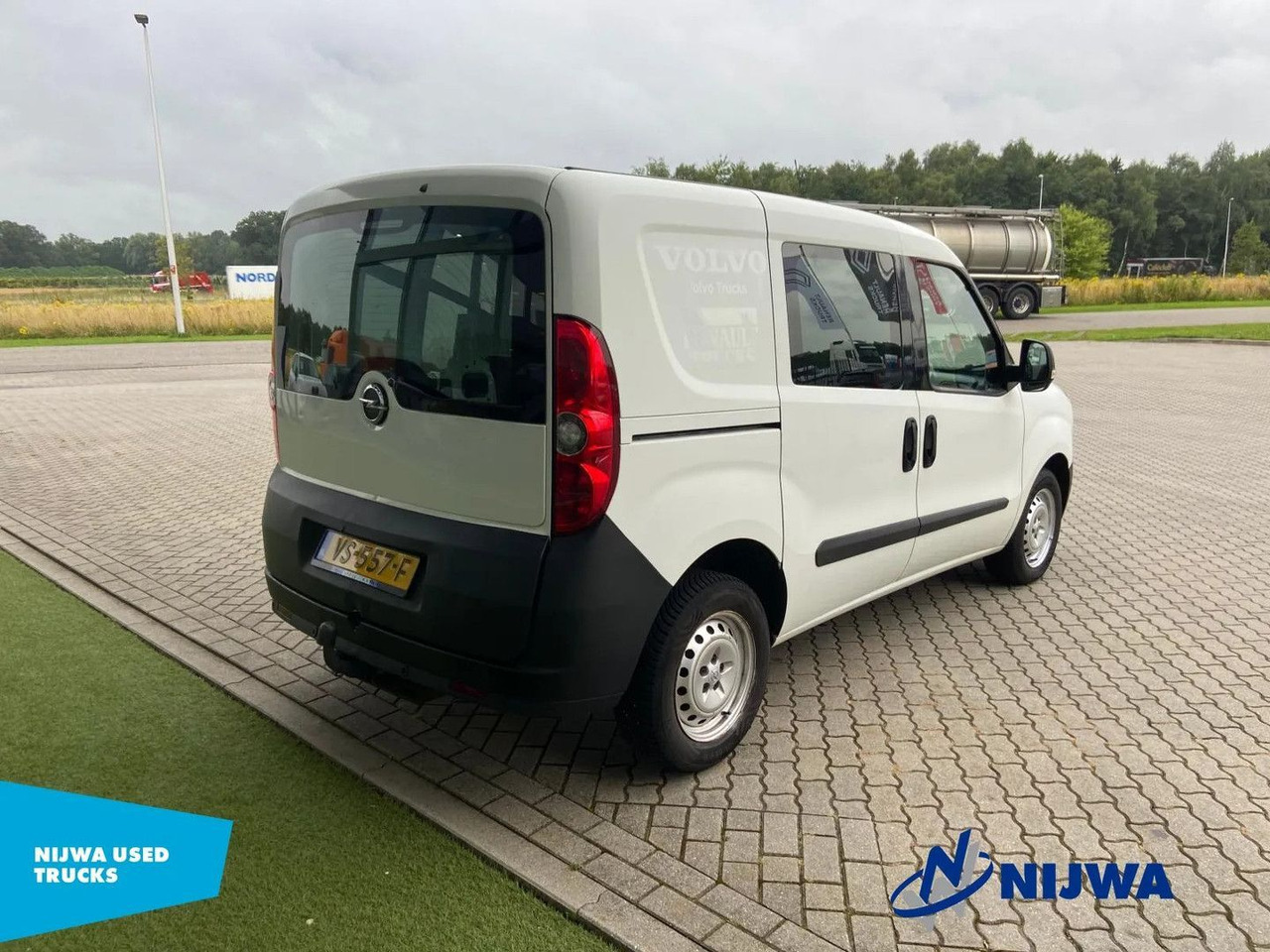 Opel Combo Airco + Trekhaak Kasten - Mali kombi: slika 3 Opel Combo Airco + Trekhaak Kasten - Mali kombi: slika 3
