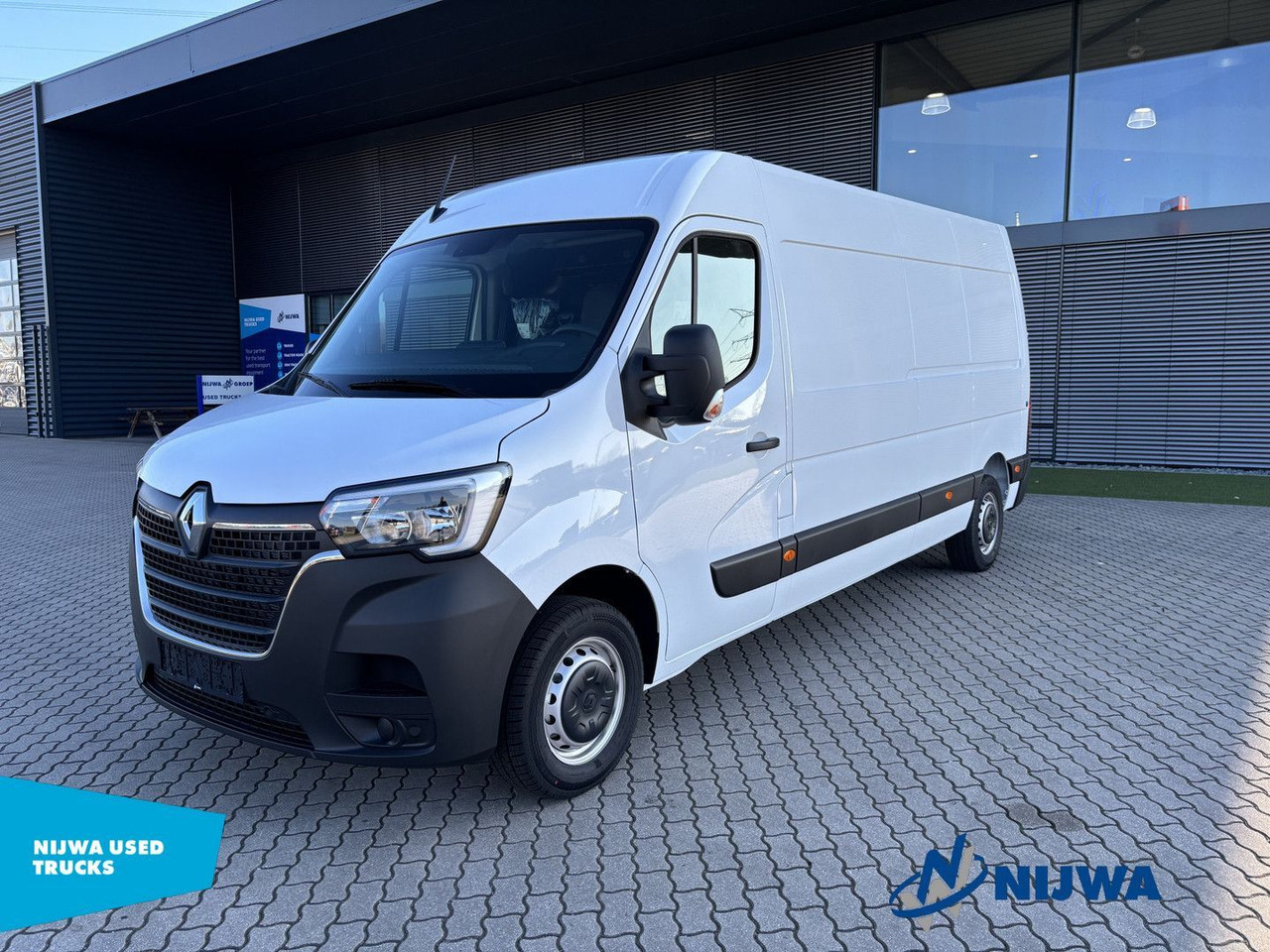 Renault Master 135 L3H2 Parkeersensoren + Cruise control - Mali kombi: slika 1 Renault Master 135 L3H2 Parkeersensoren + Cruise control - Mali kombi: slika 1