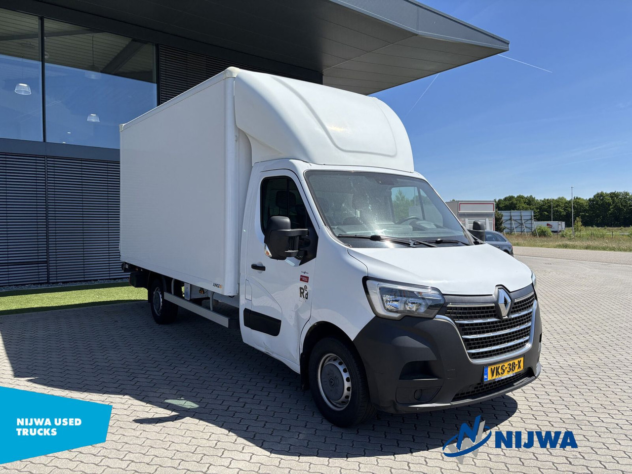 Renault Master T35 145 Laadklep + Airco - Kamion sa golom šasijom i zatvorenom kabinom: slika 2 Renault Master T35 145 Laadklep + Airco - Kamion sa golom šasijom i zatvorenom kabinom: slika 2