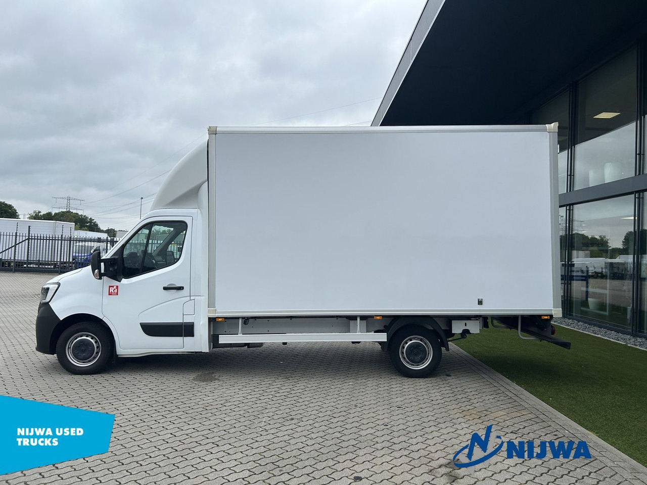 Renault Master T35 165 Navigatie + Achteruitrijcamera - Kamion sa golom šasijom i zatvorenom kabinom: slika 5 Renault Master T35 165 Navigatie + Achteruitrijcamera - Kamion sa golom šasijom i zatvorenom kabinom: slika 5