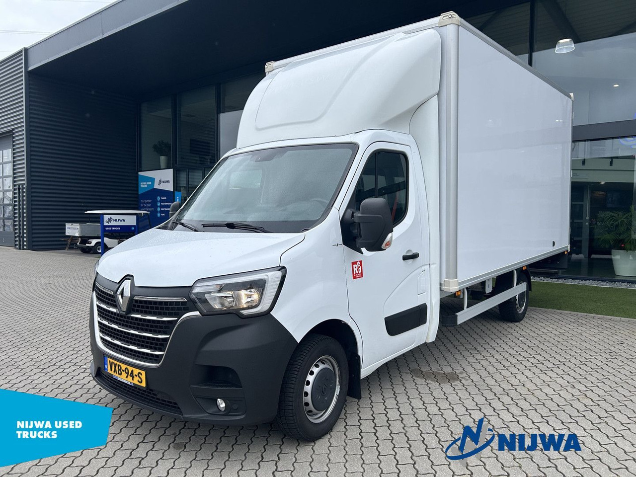 Renault Master T35 165 Navigatie + Achteruitrijcamera - Kamion sa golom šasijom i zatvorenom kabinom: slika 1 Renault Master T35 165 Navigatie + Achteruitrijcamera - Kamion sa golom šasijom i zatvorenom kabinom: slika 1