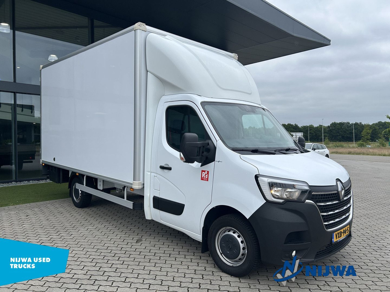 Renault Master T35 165 Navigatie + Achteruitrijcamera - Kamion sa golom šasijom i zatvorenom kabinom: slika 2 Renault Master T35 165 Navigatie + Achteruitrijcamera - Kamion sa golom šasijom i zatvorenom kabinom: slika 2