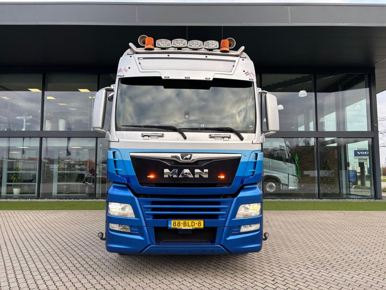 MAN TGX 460 4x2 Schuifschotel + Hydrauliek - Tegljač: slika 5 MAN TGX 460 4x2 Schuifschotel + Hydrauliek - Tegljač: slika 5