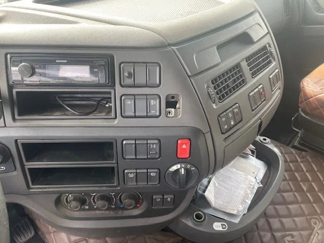 Tegljač DAF XF 460 FT Euro6 Super Space Cab: slika 6