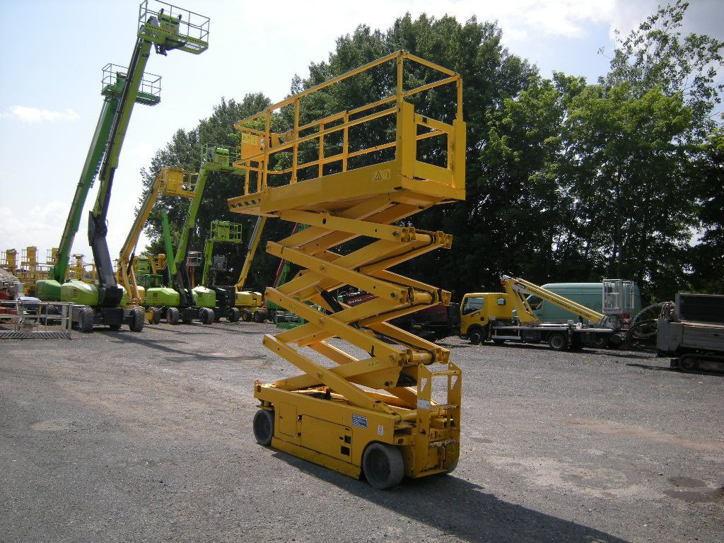 Genie GS-2632, Scherenarbeitsbühne Genie 10 m - Vazdušna platforma montirana na kamion: slika 4 Genie GS-2632, Scherenarbeitsbühne Genie 10 m - Vazdušna platforma montirana na kamion: slika 4