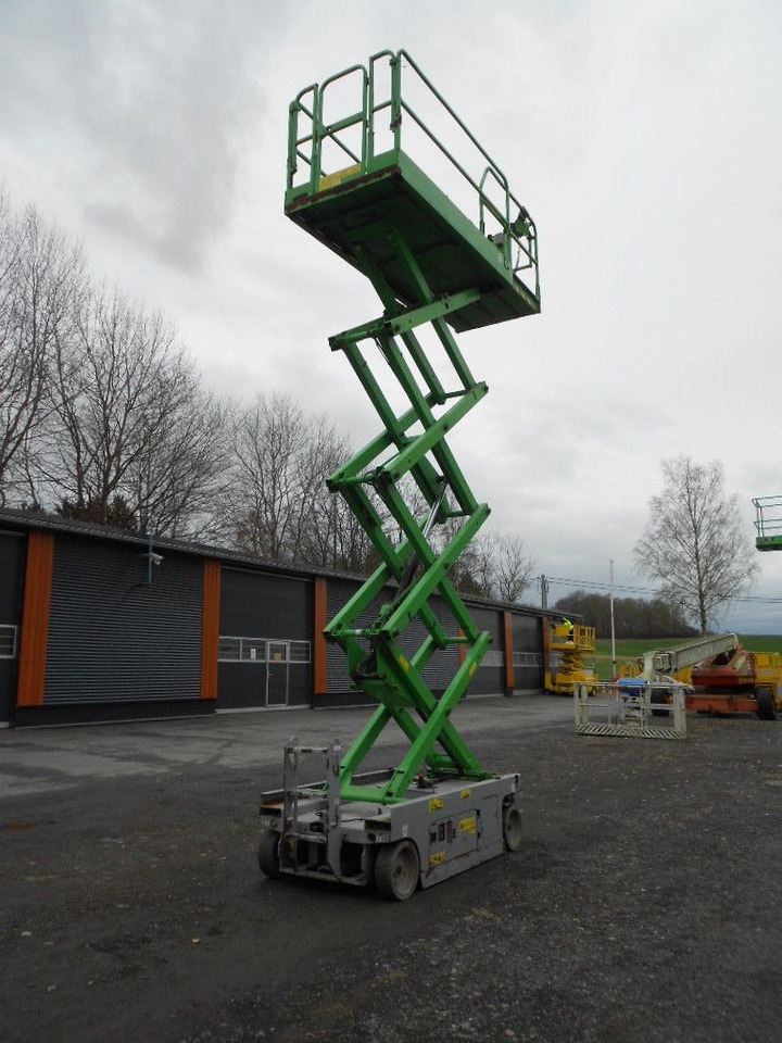 Genie GS 2646, Scherenarbeitsbühne Genie 9,9 m - Vazdušna platforma montirana na kamion: slika 2 Genie GS 2646, Scherenarbeitsbühne Genie 9,9 m - Vazdušna platforma montirana na kamion: slika 2