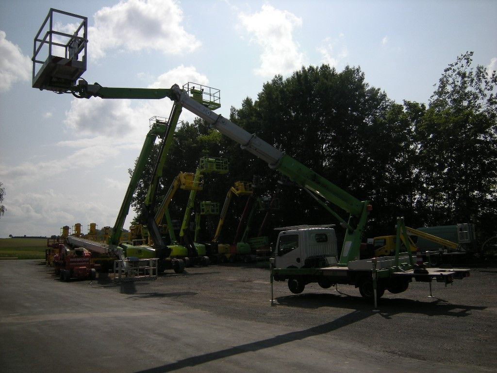 Nissan NT 400 Cabstar mit Palfinger P260BK, 21m - Vazdušna platforma montirana na kamion: slika 3 Nissan NT 400 Cabstar mit Palfinger P260BK, 21m - Vazdušna platforma montirana na kamion: slika 3