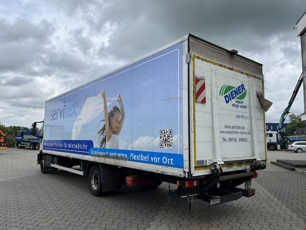 Iveco Koffer 8,80 m + Ladebordwand 1,5t - Dostavno vozilo sa zatvorenim sandukom: slika 1 Iveco Koffer 8,80 m + Ladebordwand 1,5t - Dostavno vozilo sa zatvorenim sandukom: slika 1
