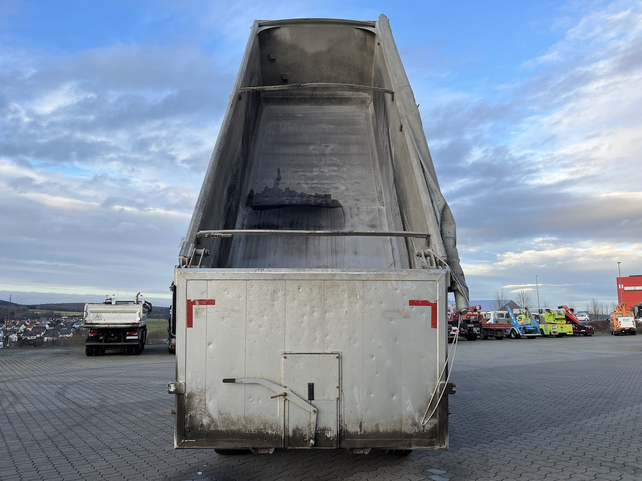 Kempf SKM 35 3 Thermo Mulde - Poluprikolica istovarivača: slika 2 Kempf SKM 35 3 Thermo Mulde - Poluprikolica istovarivača: slika 2