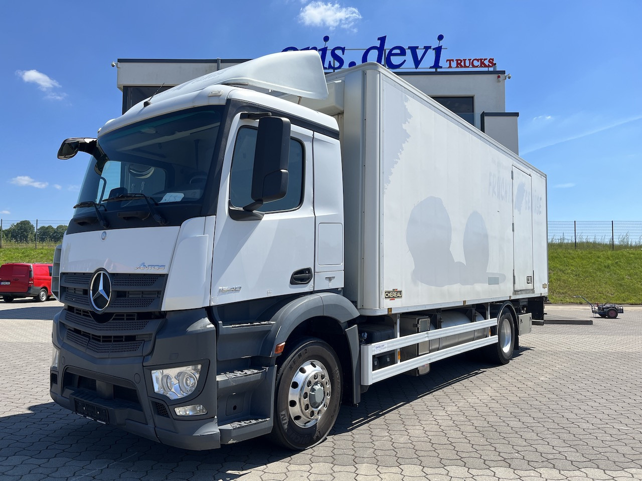 Mercedes-Benz Antos 1840 4x4 HAD LBW Kühlung Flüssigstickstoff - Hladnjača: slika 1 Mercedes-Benz Antos 1840 4x4 HAD LBW Kühlung Flüssigstickstoff - Hladnjača: slika 1