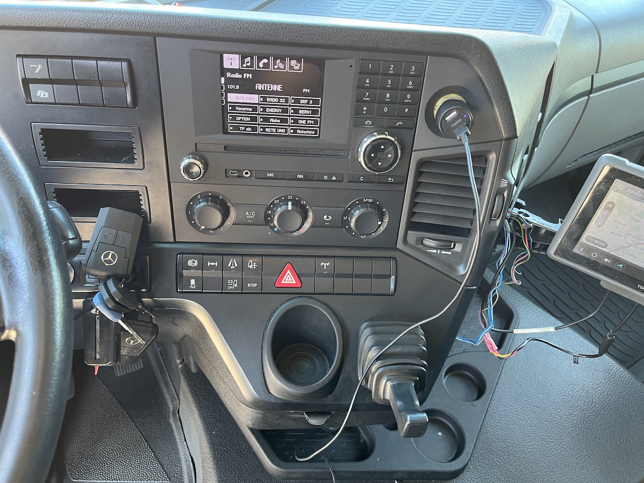 Mercedes-Benz Antos 1840 4x4 HAD LBW Kühlung Flüssigstickstoff - Hladnjača: slika 2 Mercedes-Benz Antos 1840 4x4 HAD LBW Kühlung Flüssigstickstoff - Hladnjača: slika 2