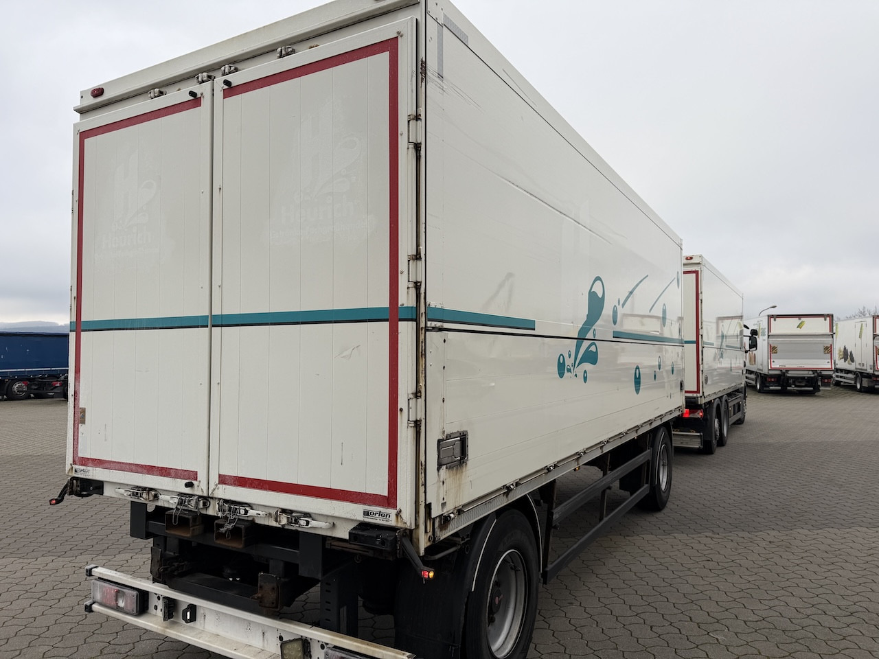 Scania R 450 6x2 Geränkezug + Orten Anhänger - Kamion sa zatvorenim sandukom: slika 5 Scania R 450 6x2 Geränkezug + Orten Anhänger - Kamion sa zatvorenim sandukom: slika 5