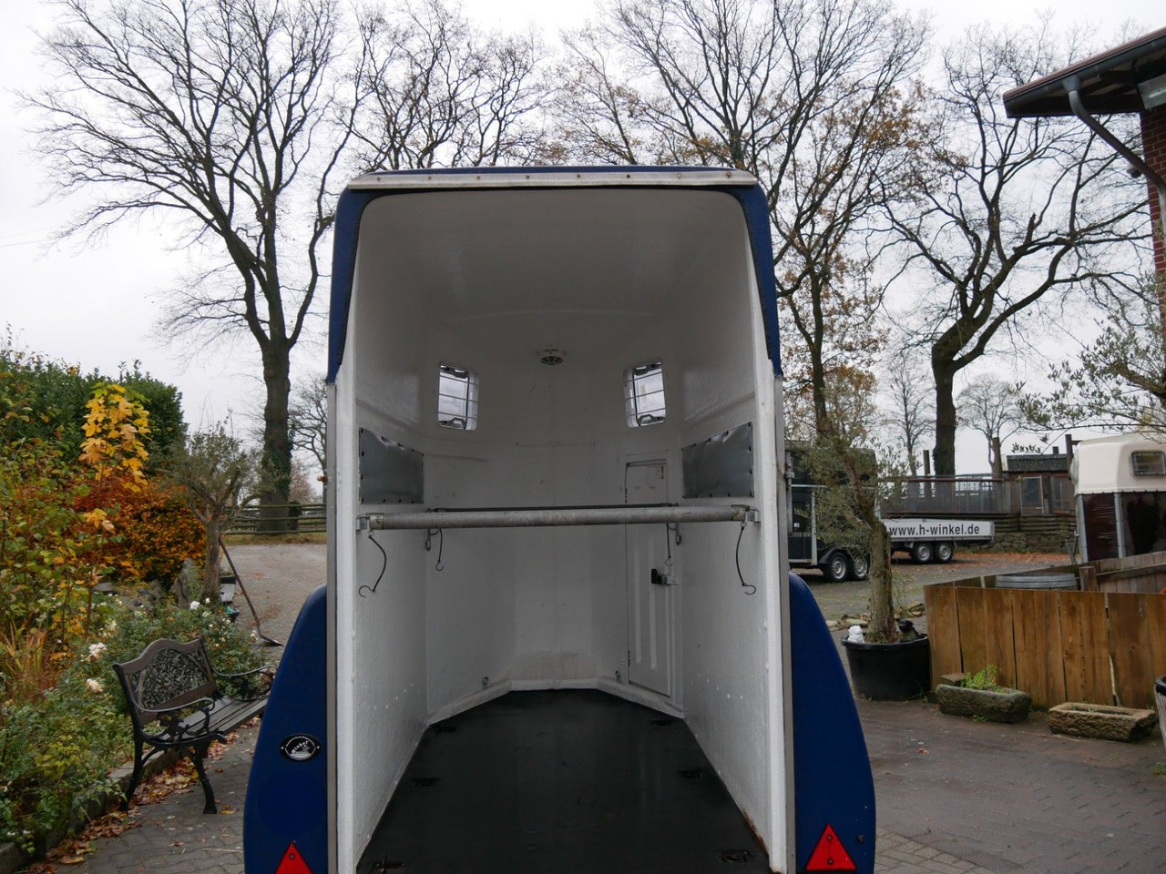 Böckmann Uno schwenkbare Klappe Fohlengitter - Prikolica za prevoz stoke: slika 4 Böckmann Uno schwenkbare Klappe Fohlengitter - Prikolica za prevoz stoke: slika 4