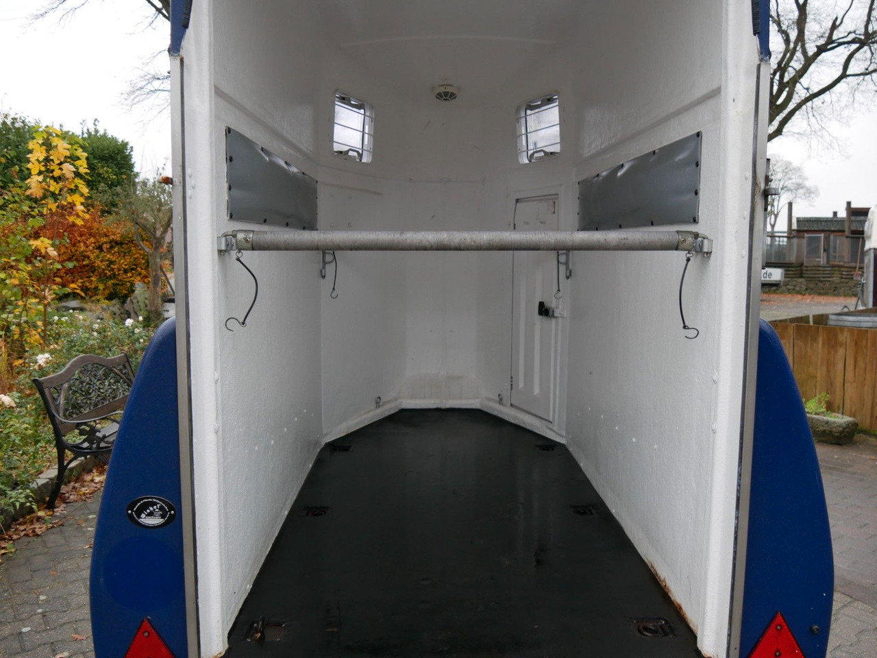 Böckmann Uno schwenkbare Klappe Fohlengitter - Prikolica za prevoz stoke: slika 5 Böckmann Uno schwenkbare Klappe Fohlengitter - Prikolica za prevoz stoke: slika 5