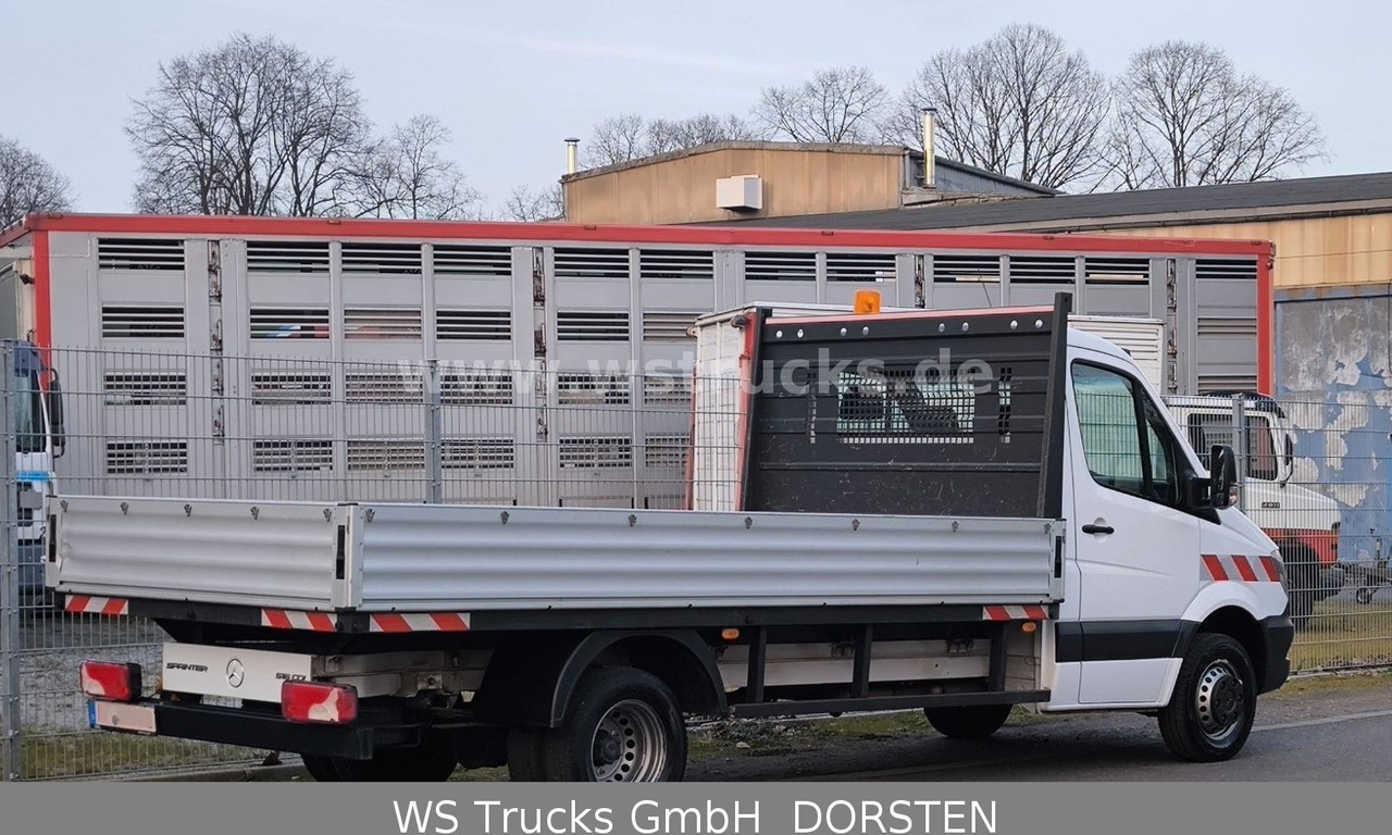 Mercedes-Benz Sprinter II Pritsche 516 CDI *NEUWERTIG* - Dostavno vozilo sa otvorenom sandukom: slika 3 Mercedes-Benz Sprinter II Pritsche 516 CDI *NEUWERTIG* - Dostavno vozilo sa otvorenom sandukom: slika 3
