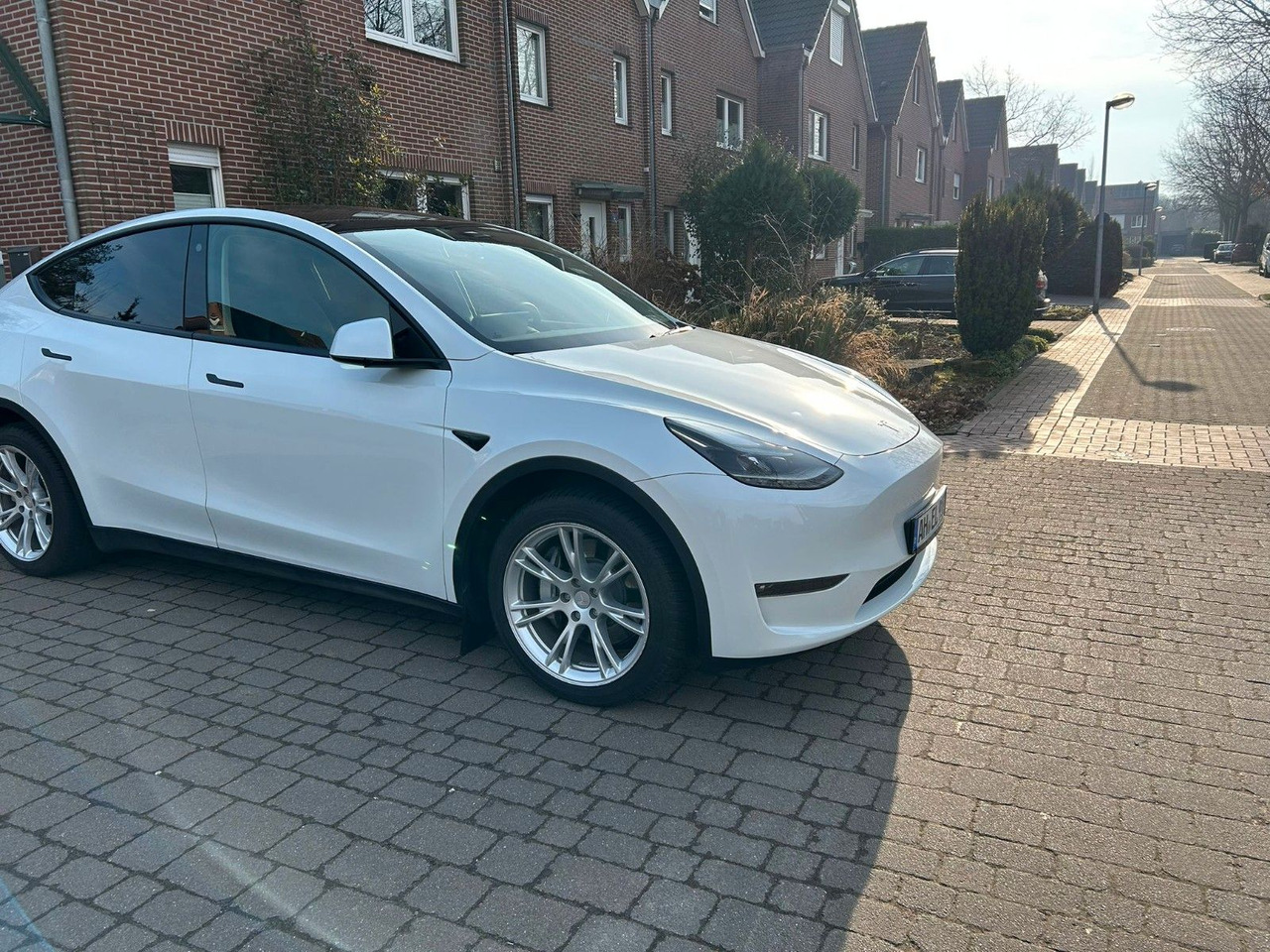 Tesla Model Y Long Range Dual AWD - Limuzina: slika 5 Tesla Model Y Long Range Dual AWD - Limuzina: slika 5