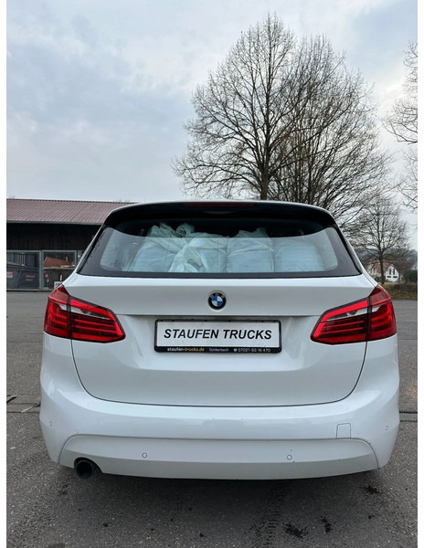 BMW 2 Serie 216i Active Tourer*1.Hd.*unfallfrei*NAVI*Klima*Schalter - Limuzina: slika 4 BMW 2 Serie 216i Active Tourer*1.Hd.*unfallfrei*NAVI*Klima*Schalter - Limuzina: slika 4