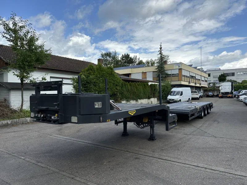 Broshuis Tele Semi Tieflader Luft 4.5 m auszieh u. 3 m verb Tele Semi Tieflader Luft 4.5 m auszieh u. 3 m verbreiterb. - Niska poluprikolica za prevoz: slika 1 Broshuis Tele Semi Tieflader Luft 4.5 m auszieh u. 3 m verb Tele Semi Tieflader Luft 4.5 m auszieh u. 3 m verbreiterb. - Niska poluprikolica za prevoz: slika 1