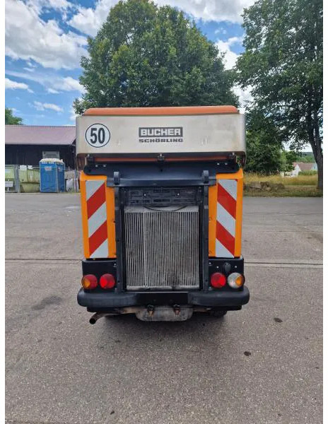 Industrijska mašina za metenje Bucher Kehrmaschine BUCHER-GUYER Kehrmaschine EG 4.500 kg Diesel Topzustand: slika 6
