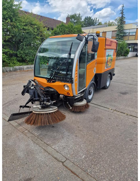 Bucher Kehrmaschine BUCHER-GUYER Kehrmaschine EG 4.500 kg Diesel Topzustand - Industrijska mašina za metenje: slika 4 Bucher Kehrmaschine BUCHER-GUYER Kehrmaschine EG 4.500 kg Diesel Topzustand - Industrijska mašina za metenje: slika 4