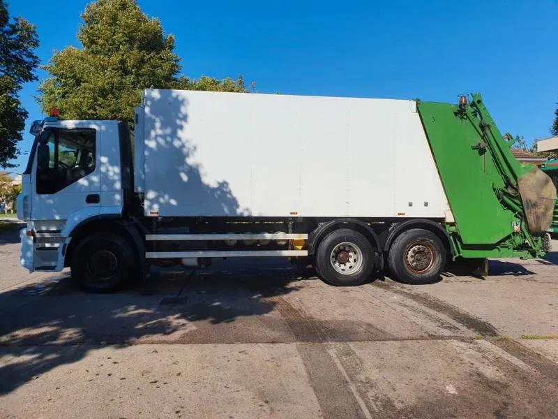 Iveco 260S 42 WAAGE 5 m³ Zöller Medium XXL 24 Umleerer 260S 42 WAAGE 5 m³ Zöller Medium XXL 24 Umleerer - Kamion za smeće: slika 4 Iveco 260S 42 WAAGE 5 m³ Zöller Medium XXL 24 Umleerer 260S 42 WAAGE 5 m³ Zöller Medium XXL 24 Umleerer - Kamion za smeće: slika 4