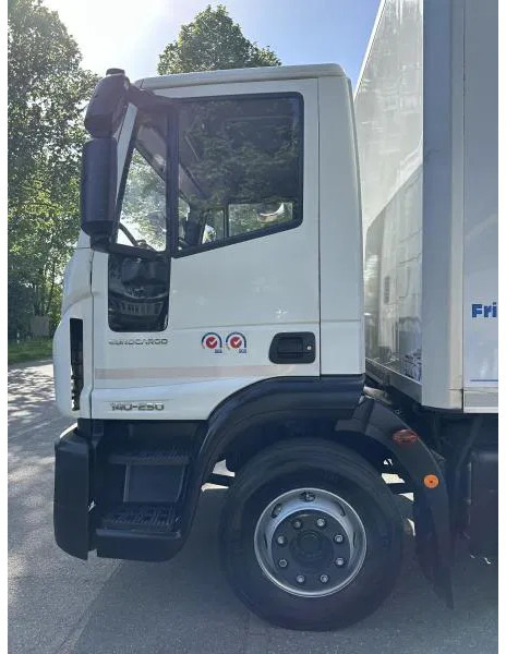 Iveco EuroCargo 140 140-250 Tiefkühl Multitemp - Hladnjača: slika 3 Iveco EuroCargo 140 140-250 Tiefkühl Multitemp - Hladnjača: slika 3