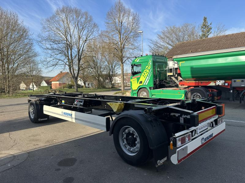 Krone 10 x Jumbo Lafette deutsche Anh. TÜV NEU! 10 x Jumbo Lafette deutsche Anh. TÜV NEU! - Prikolica za prevoz kontejnera/ Prikolica sa promenjivim sandukom: slika 3 Krone 10 x Jumbo Lafette deutsche Anh. TÜV NEU! 10 x Jumbo Lafette deutsche Anh. TÜV NEU! - Prikolica za prevoz kontejnera/ Prikolica sa promenjivim sandukom: slika 3