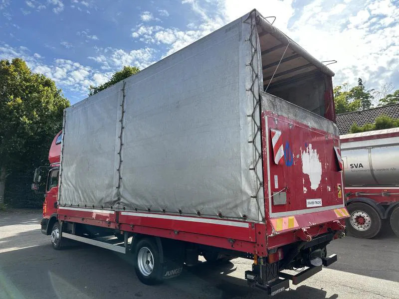 MAN TGL 8.180 FBL Plane langes Haus Topsleeper Klima - Dostavno vozilo sa ceradom: slika 3 MAN TGL 8.180 FBL Plane langes Haus Topsleeper Klima - Dostavno vozilo sa ceradom: slika 3