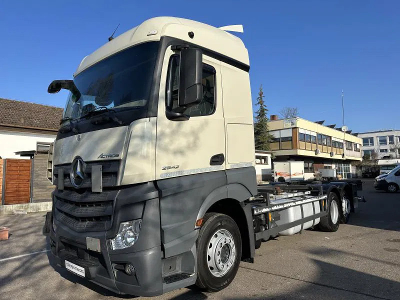 Mercedes-Benz Actros 2542 LL BDF Standard 6x2 LBW - Kamion za prevoz kontejnera/ Kamion sa promenjivim sandukom: slika 1 Mercedes-Benz Actros 2542 LL BDF Standard 6x2 LBW - Kamion za prevoz kontejnera/ Kamion sa promenjivim sandukom: slika 1